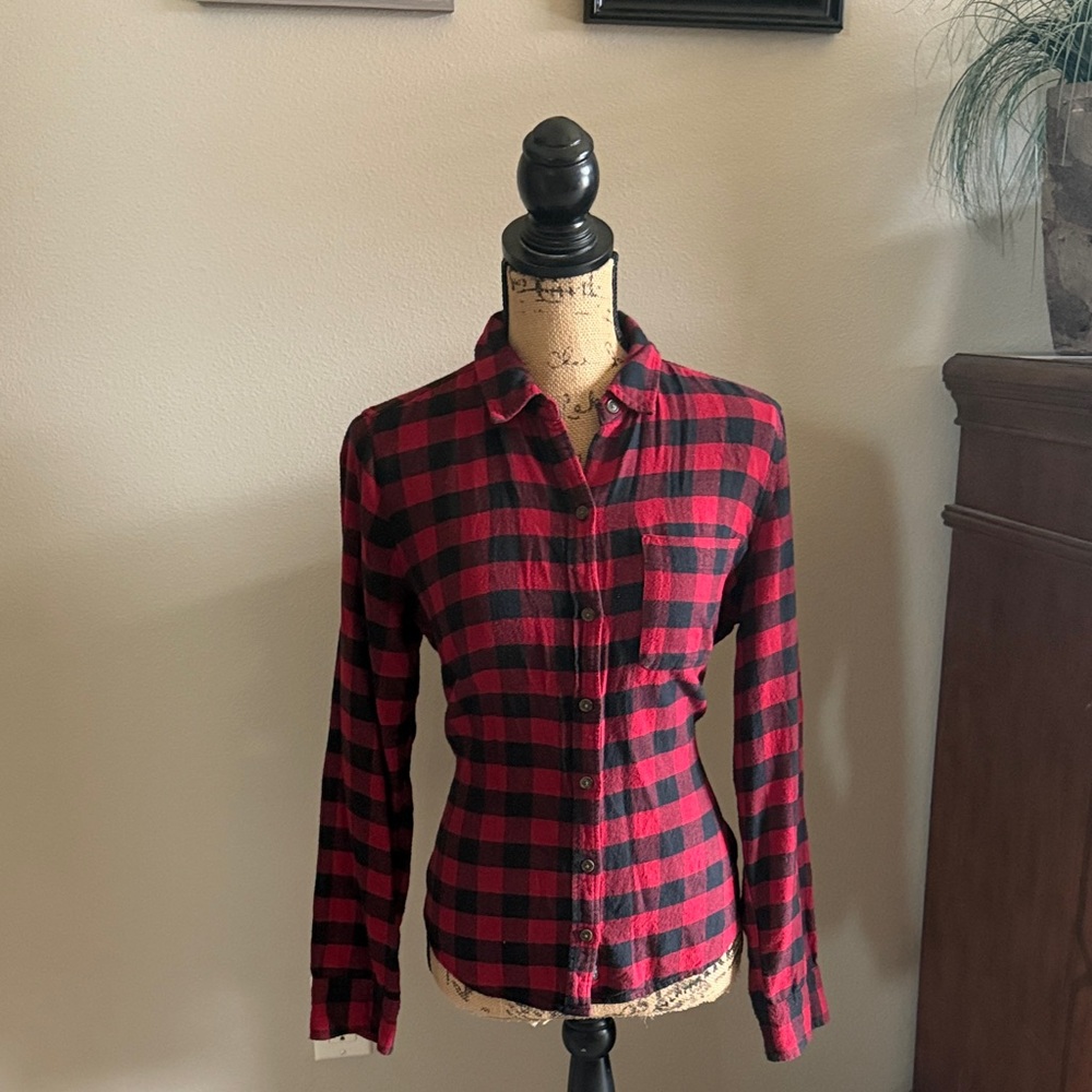 Abercrombie & Fitch Red and Black Checkered Shirt